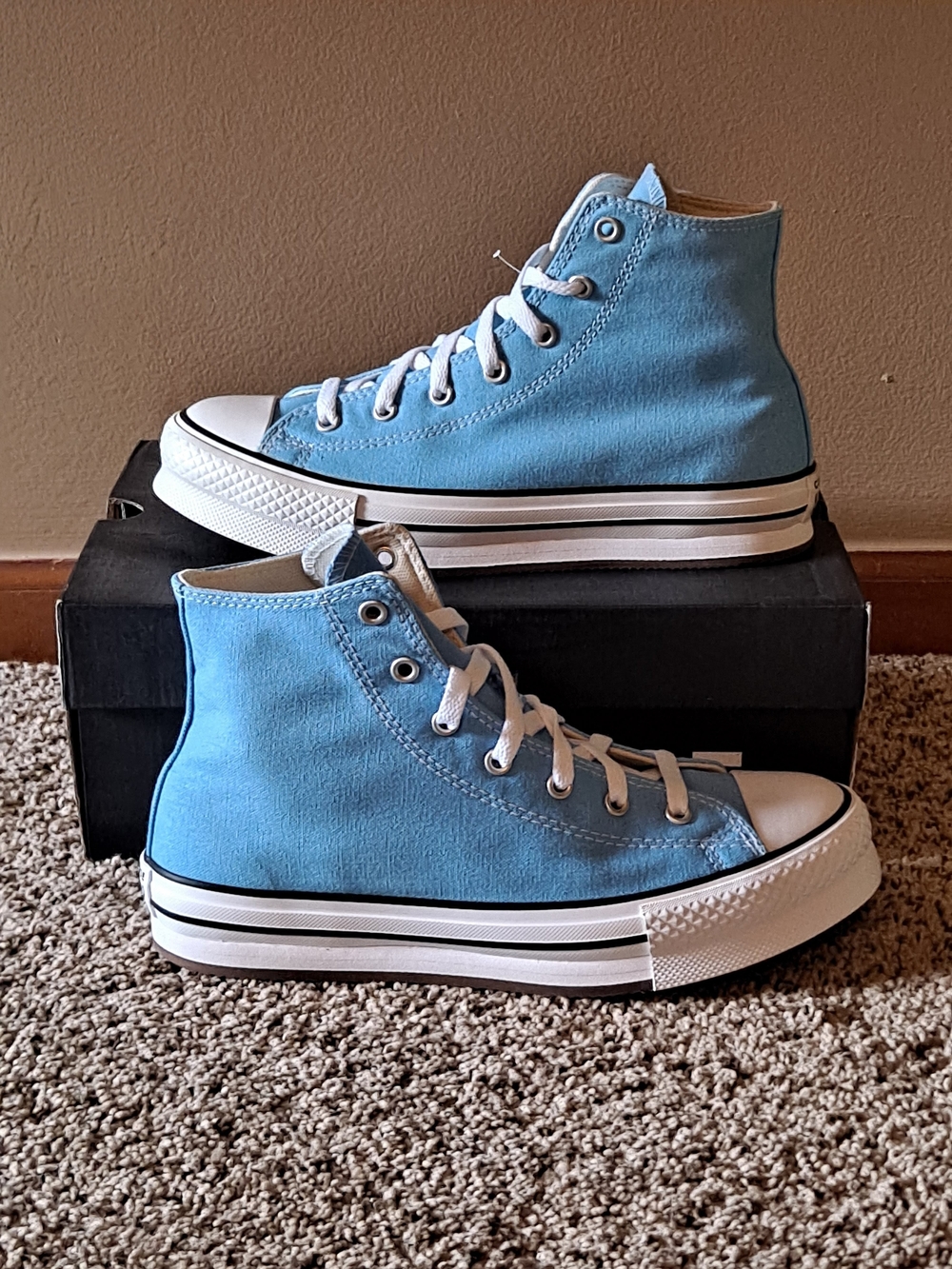 Converse All Star Light Blue High Tops Size Youth 6 Women's 8